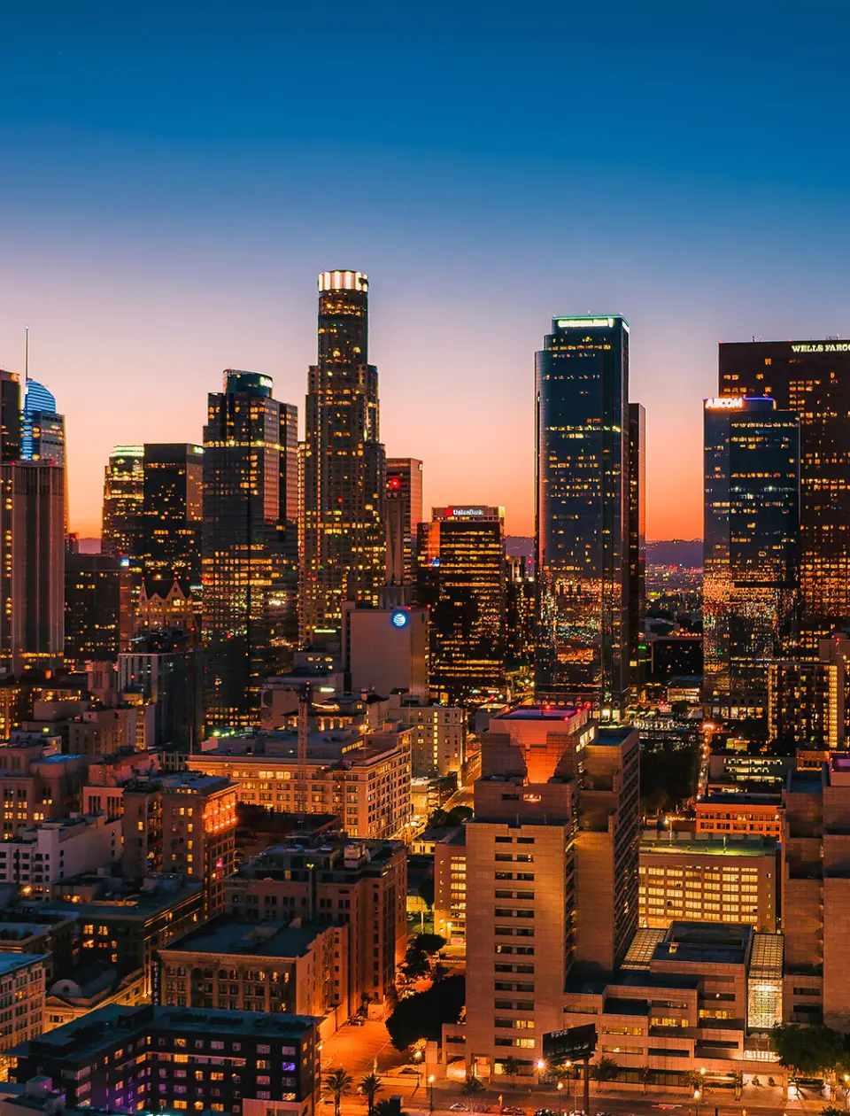 Elegant Exploration Through Los Angeles City Tour Limo Service