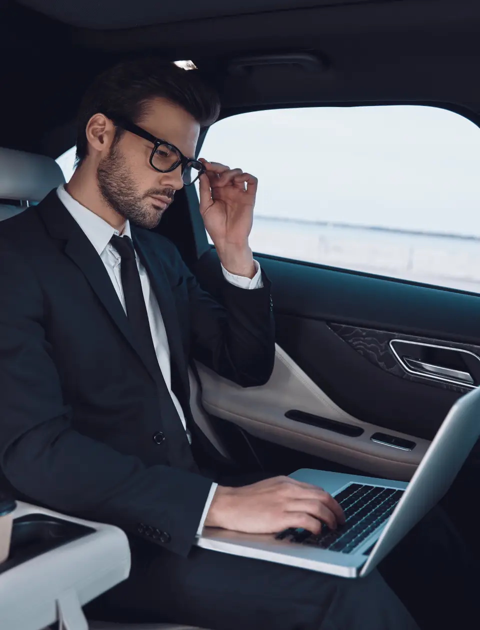 Business-Class Corporate Transportation Los Angeles